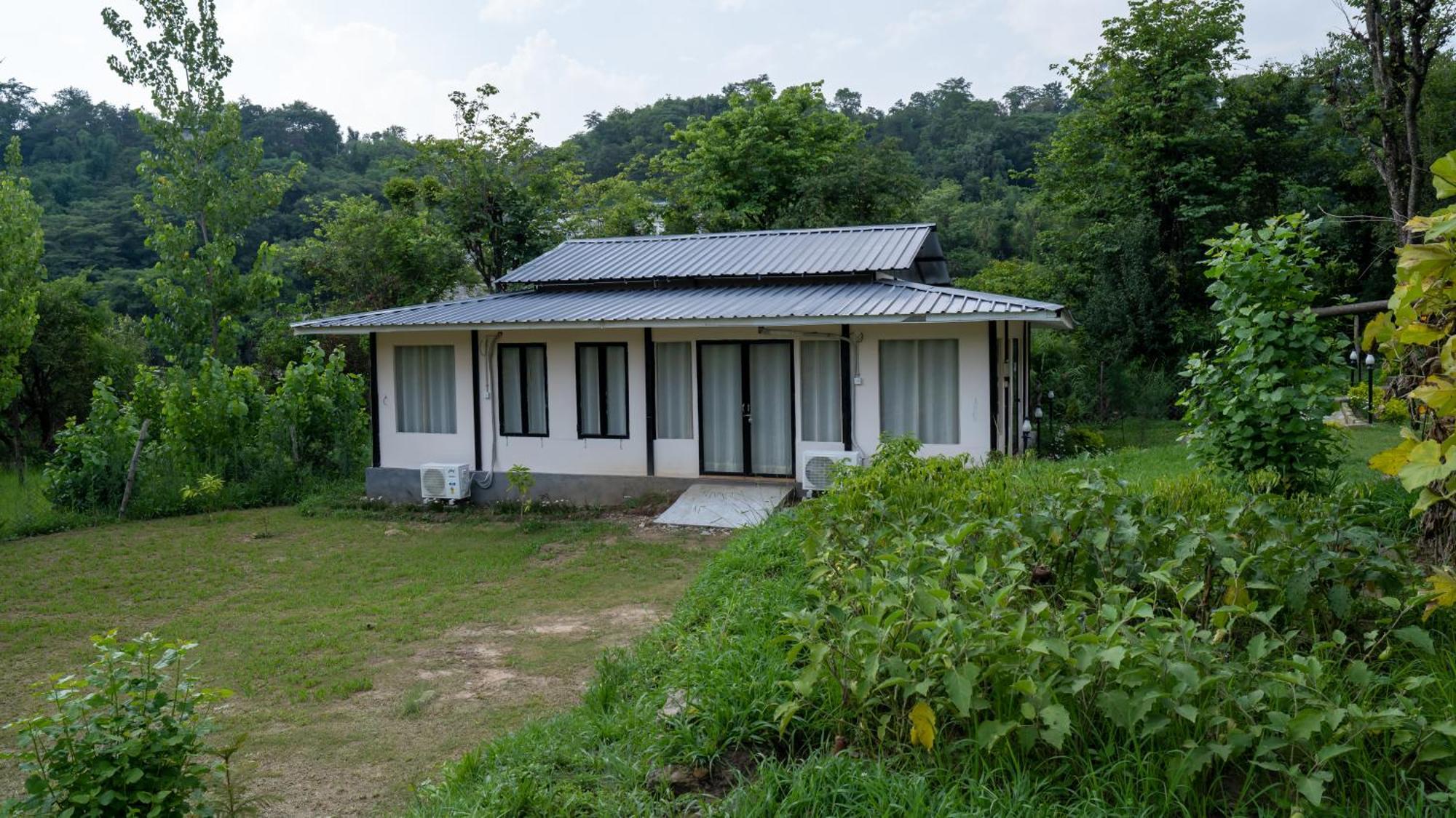 Dev Bhoomi Farms & Cottages Dharamshala Eksteriør bilde