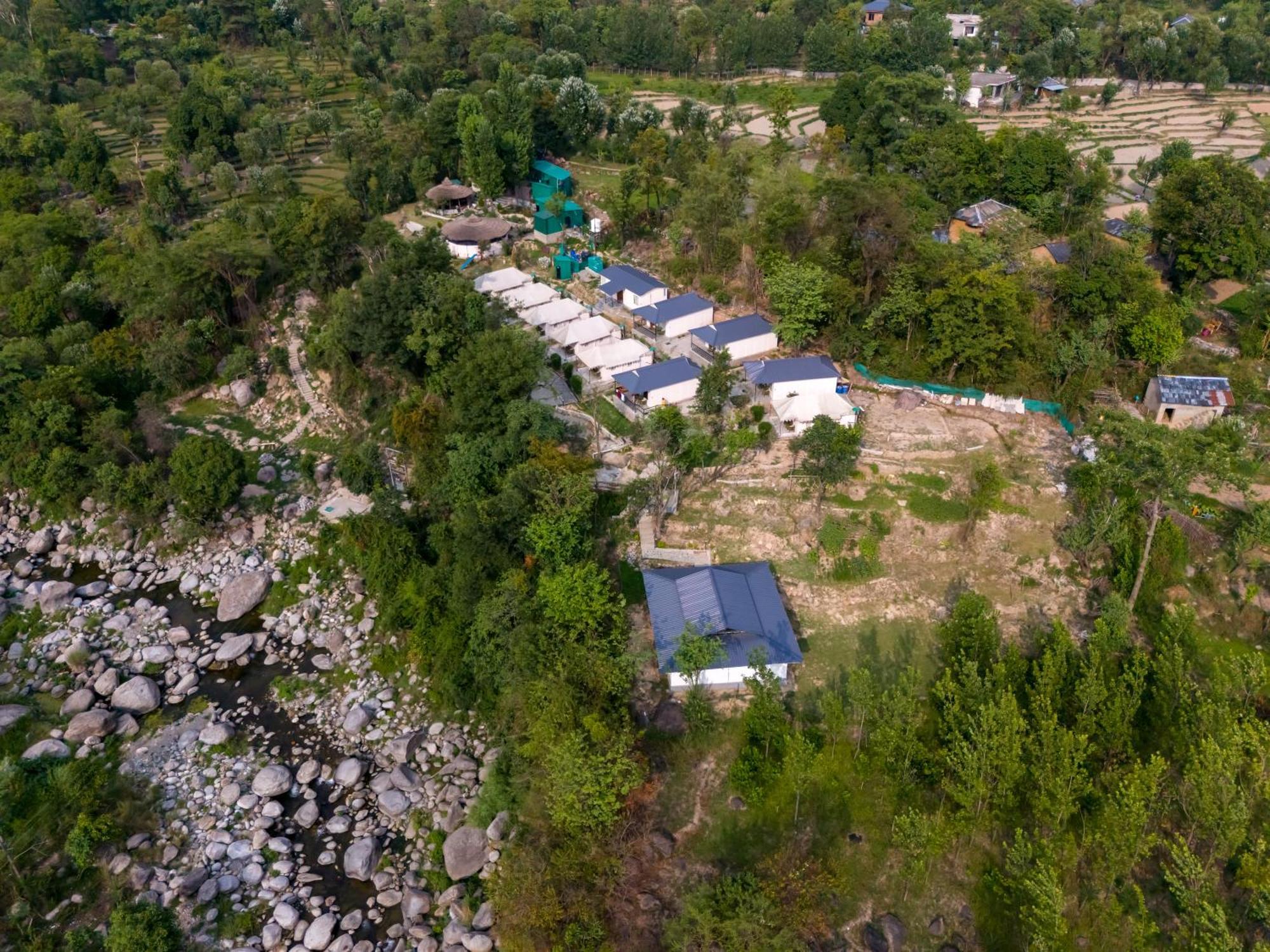 Dev Bhoomi Farms & Cottages Dharamshala Eksteriør bilde